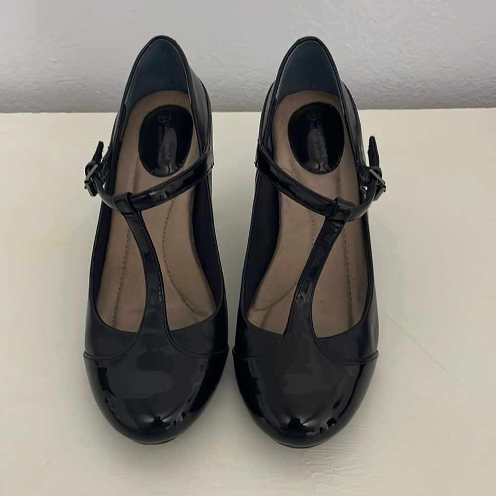 Comfortable black heels